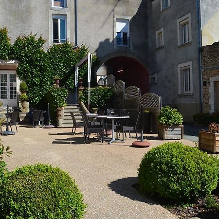 Logis Le Bretagne Hotel Sille-le-Guillaume Bagian luar foto