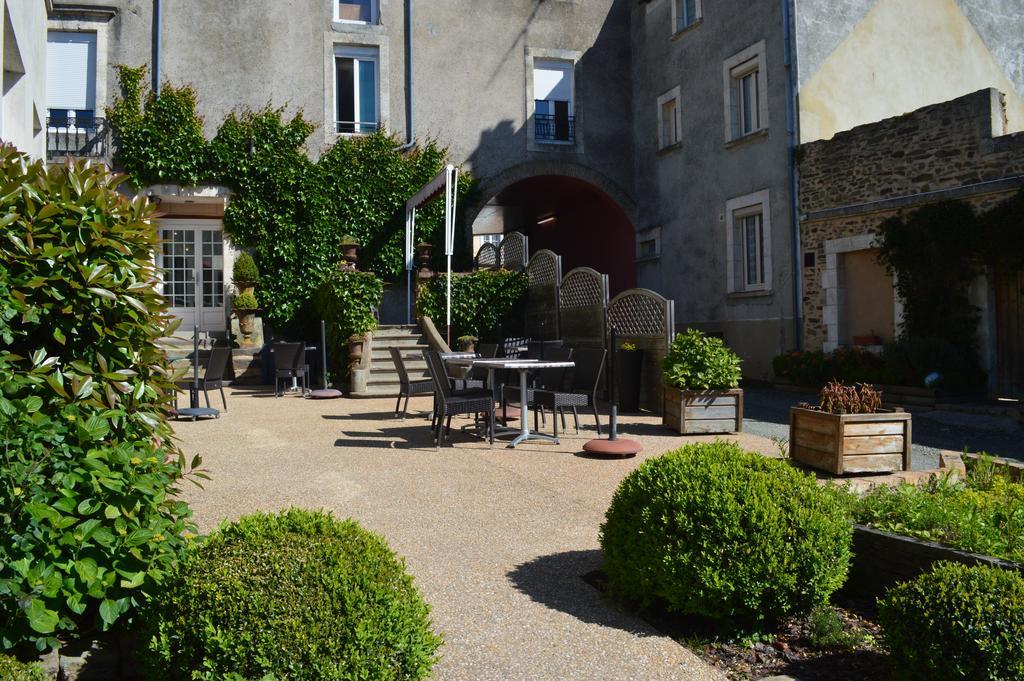 Logis Le Bretagne Hotel Sille-le-Guillaume Bagian luar foto