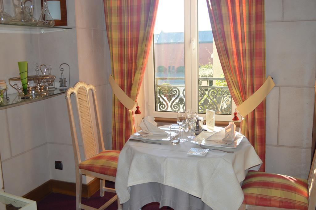 Logis Le Bretagne Hotel Sille-le-Guillaume Bagian luar foto