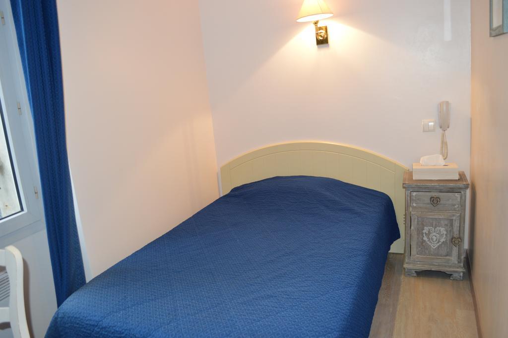 Logis Le Bretagne Hotel Sille-le-Guillaume Bagian luar foto